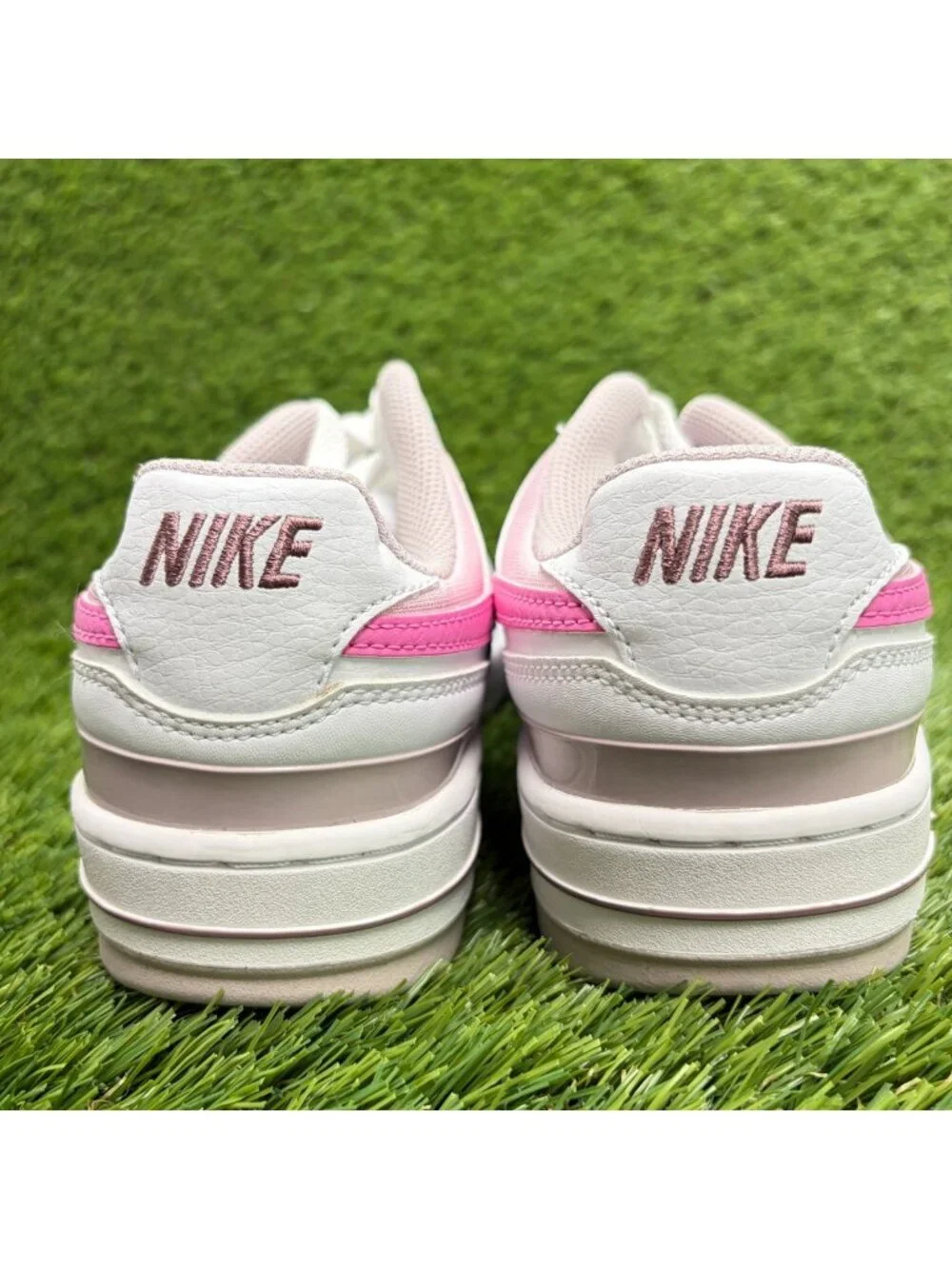Nike Gamma Force Womens Size 8 White Pink Athletic Leather Shoes Sneakers